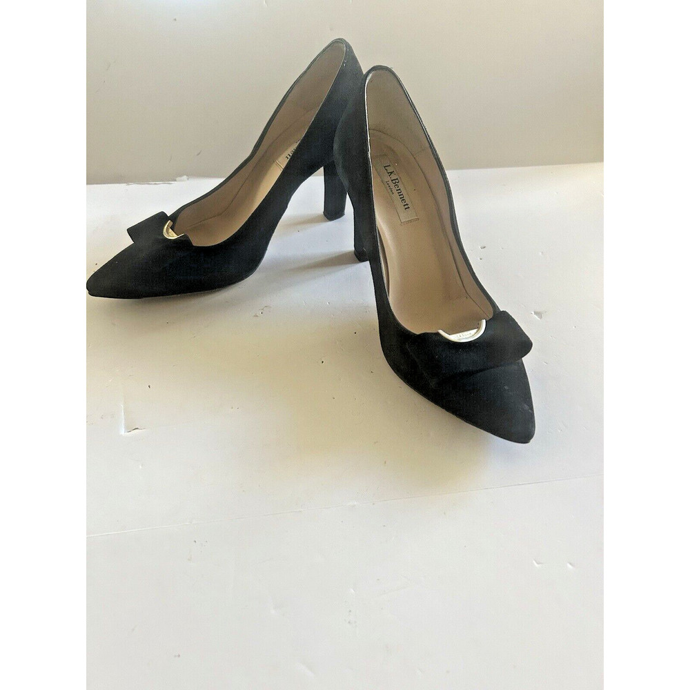 L.K. BENNETT Black Suede Court Shoes Pumps Bow Detail Sze 38.5 US 7.5 Beautiful! - Picture 2 of 12